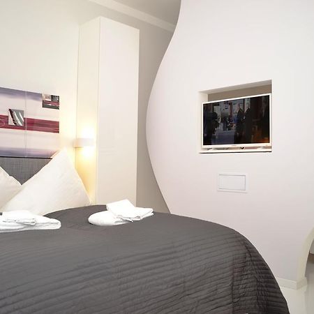 פראג Honeymoon Ruterra Studio חדר תמונה